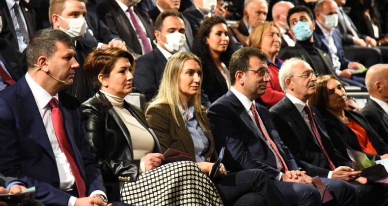 Kılıçdaroğlu, Kadıköy’de Toplu Açılış Törenine Katıldı