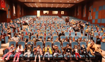 Esenyurt Belediyesi Çocuklara Can Dostları Sevdiren Gösteri