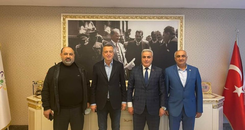 Pazarcılar Odası Başkanı Yarar, Başkan İlgezdi’yi Ziyaret Etti
