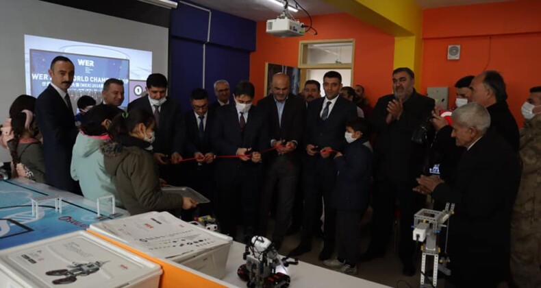 Iğdır Tuzluca’da SERKA desteğiyle robotik kodlama sınıfı açıldı