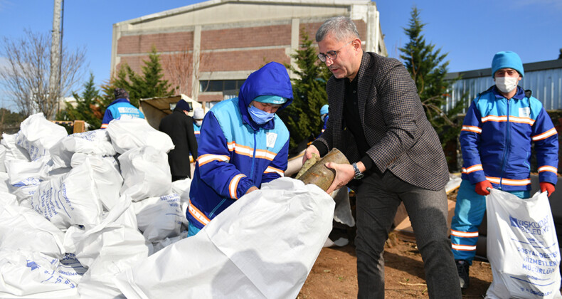 Üsküdar Belediyesi’nden İhtiyaç Sahibi Ailelere Kışlık Yakacak Yardımı