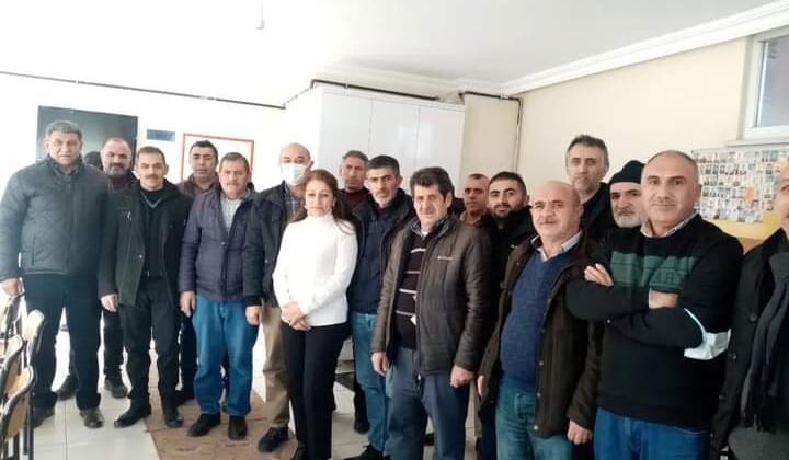 Kayaaltı Köyü Derneğine Kadın Başkan Seçildi