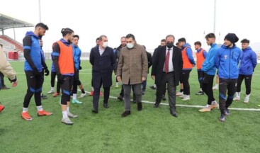 Başkan Demir, Serhat Ardahanspor Futbolcularını Ziyaret Etti