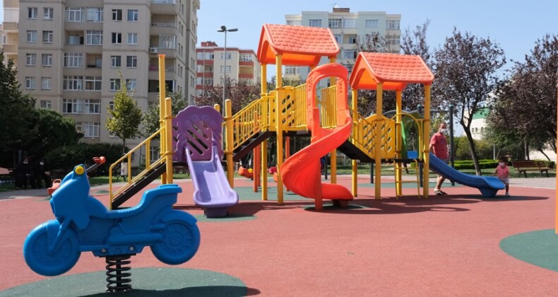 Maltepe Belediyesi Parkları Onarıp Yeniledi