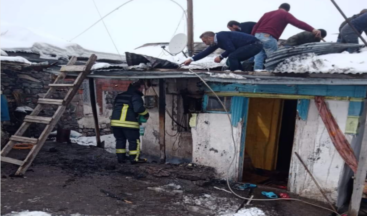Ardahan Belediyesi Ekipleri Tipiye Rağmen Yangına Müdahale Etti