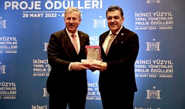 Ardahan Belediye Başkanı Faruk Demir’e Büyük Ödül