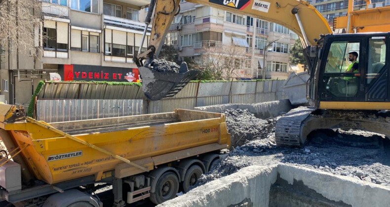 Ümraniye Ataşehir Göztepe Metro Hattı tüm hızıyla sürdürüyor