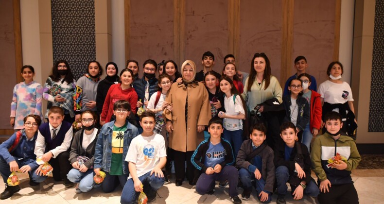 Sancaktepe’de 23 Nisan’a özel 750 çocuk iftarda buluştu