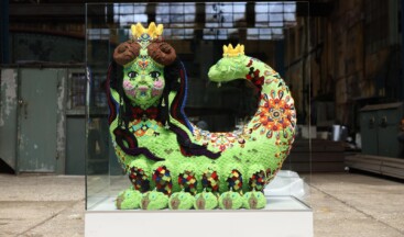 İstanbul 4 farklı noktasına Şahmeran heykeli