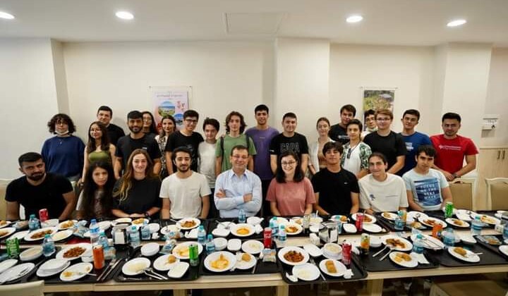 İstanbul Büyükşehir Belediyesi Kent Lokantası Açtı