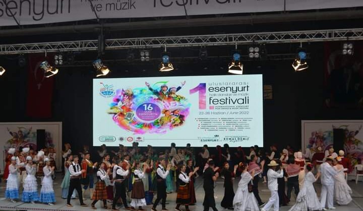 Festivalin Coşkusu Esenyurt’u Sardı