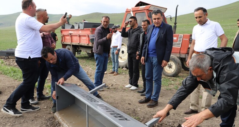 Ardahan Belediyesi Hayvanlar İçin İçme Suyu Tekneleri Üretti