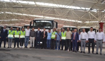 Ataşehir Belediyesi 41 adet yeni çöp kamyonu satın aldı