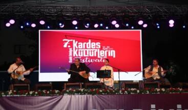Ataşehir İçerenköy’de 7. Kardeş Kültürlerin Festivaline Yoğun İlgi