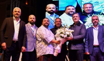 Esenyurt’ta Mustafa Özarslan Konserine Yoğun İlgi Vardı