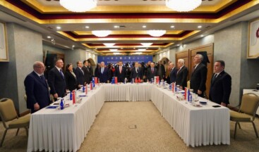 CHP’li 11 Büyükşehir Belediye Başkanı Konya’da Buluştu