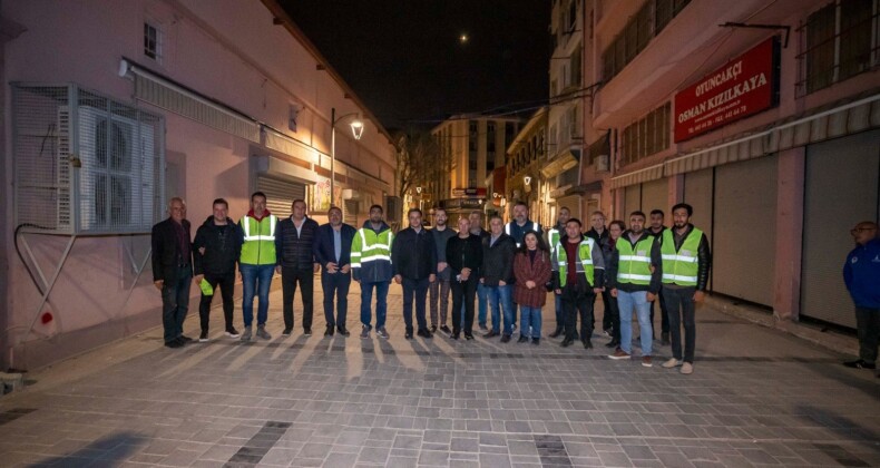 İzmir B.B Başkanı Soyer, Kemeraltı’nda Devam Eden Çalışmaları İnceledi