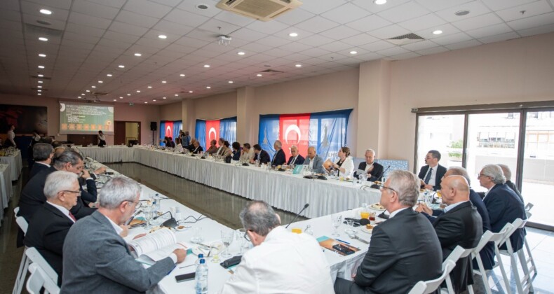 İzmir’in 2026 Avrupa Gençlik Başkenti Çalışmaları Konuşuldu