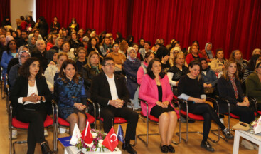 Ataşehir Belediyesi ve İBB İş Birliğiyle Kadın Forumu Düzenlendi