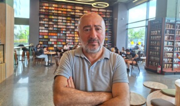 En Büyük Penguen Kitap Evi Açıldı