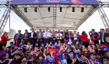 Kartal Yakacık Stadı’nın Açılışı Yapıldı