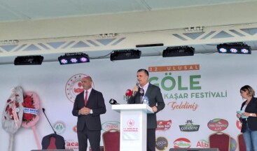 Başkan Bozkurt, Göle Kültür ve Kaşar Festivali’ne Katıldı