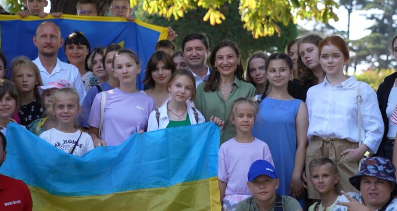 Ukraynalı çocuklar için İstanbul’da kültür ve eğlence programı düzenlendi