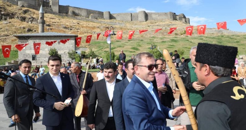 Kars’ta Sosyal ve Kültürel Etkinlikler Vardı