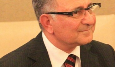 YABANCILARA KÖLE Mİ OLDUK NE?
