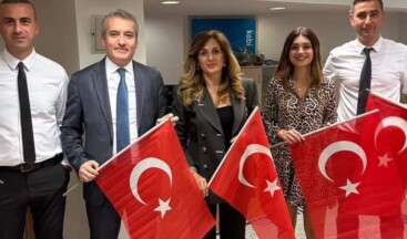 Üsküdar Esnaf Kredi Kooperatifi Bayrak Dağıttı