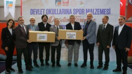 Çekmeköy Belediyesi’nden Spor Malzemesi Desteği