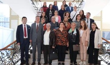 KAR-DER Kadın Kollarından, Başkan İlgezdi’ye Ziyaret