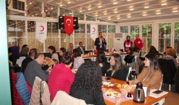 Ataşehir Kızılay Şubesi Öğretmenler Günü Etkinliği