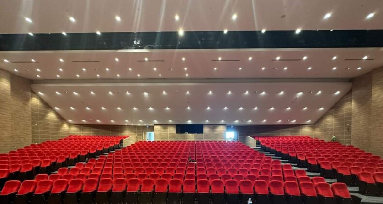 Ataşehir İnal Aydınoğlu Kültür Merkezi açılıyor