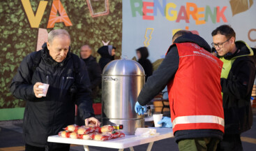 Ataşehir Belediyesi Çorba Dağıtımı Sürüyor