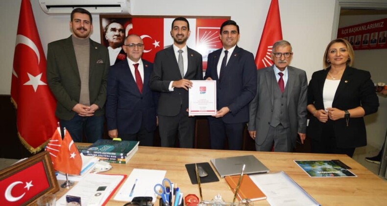 Bülent Akköse, CHP’den Tuzla Belediye Başkanı A.Adayı Oldu