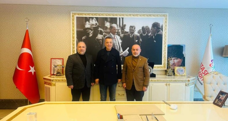 Başkan İlgezdi, İlçe Başkanlarını Ağırladı