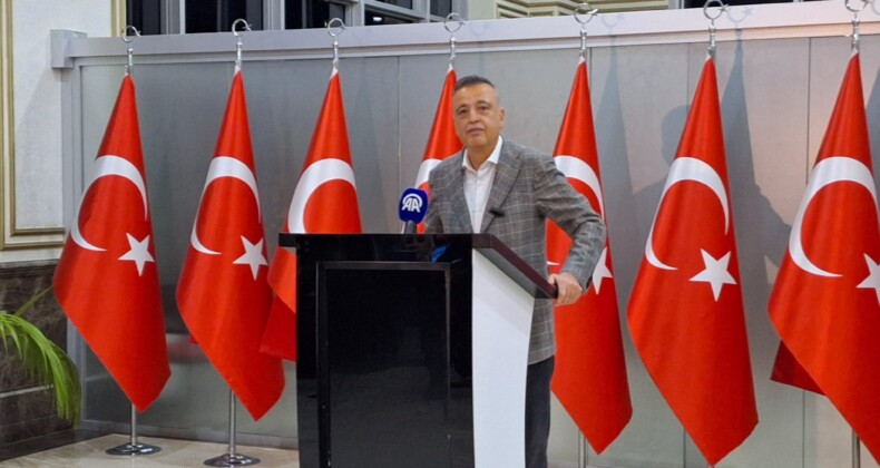 Kılıçdaroğlu, CHP’den istifa eden Battal İlgezdi’yi aradı
