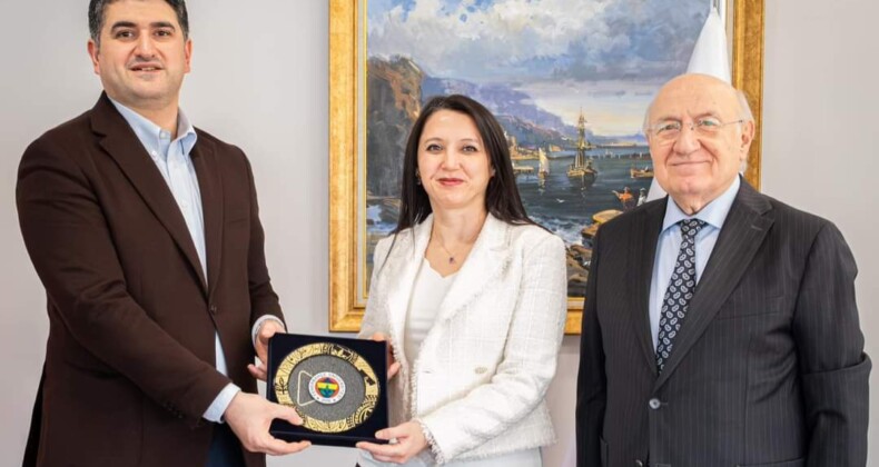 Onursal Adıgüzel, Üniversite Ziyaretleri