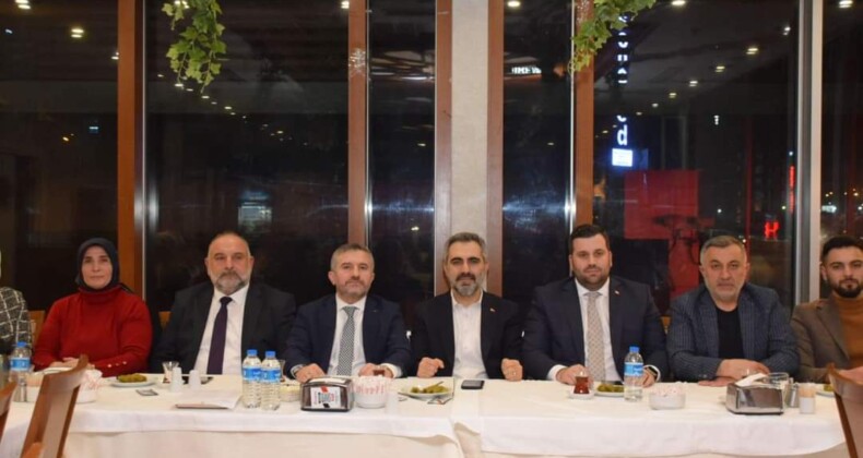 M. Naim Yağcı, AK Parti Mahalle Temsilcileri İle Buluştu
