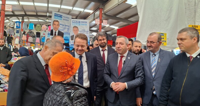 Memleket Partisi Ataşehir’de Pazar Ziyareti