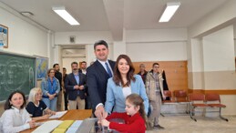CHP Ataşehir Belediye Başkan Adayı Onursal Adıgüzel Oyunu Kulandı