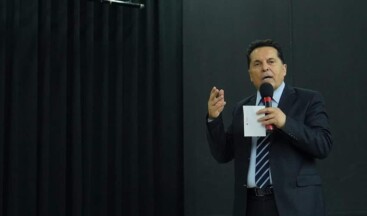 Ahmet Özer: Bütün Esenyurt’un Belediye Başkanıyım