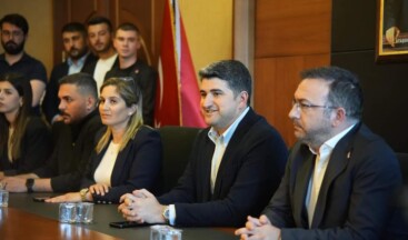 CHP Ataşehir İlçe Örgütü, Başkan Adıgüzel’i Ziyaret Etti