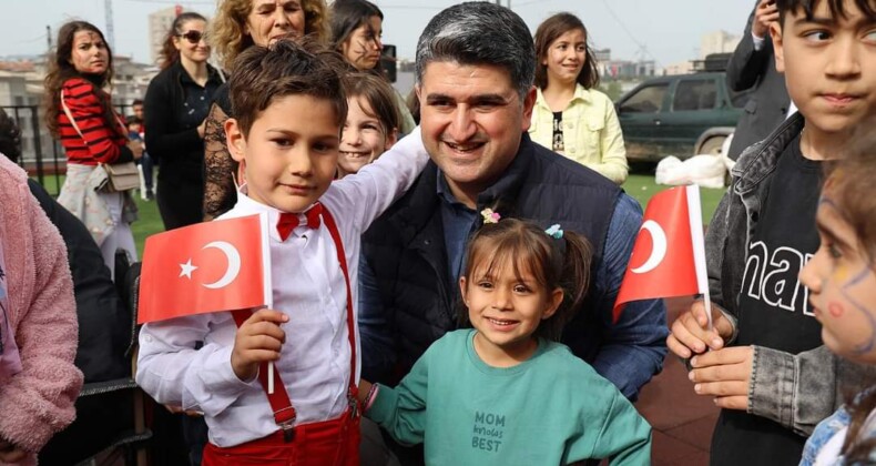 Ataşehirli Çocuklar 23 Nisan’da Atapark Eğlendi