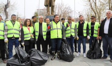 Başkan Demir, Vatandaşlar İle Beraber Çöp Topladı