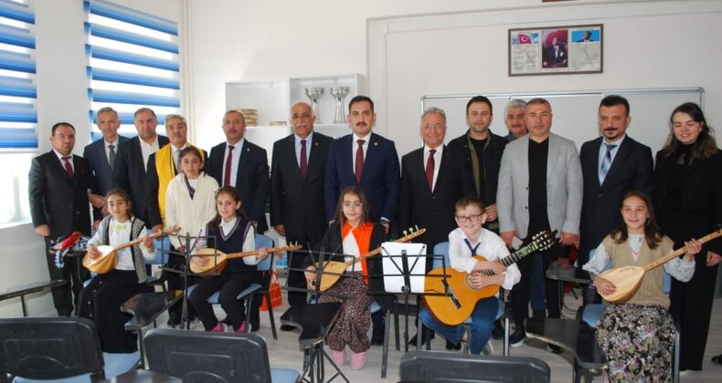 Maltepe Ardahanlılar Derneği’nden Eğitime Destek