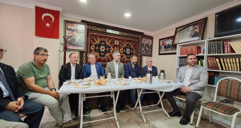 Ataşehir Kars Derneği Kahvaltı Programında Buluştu