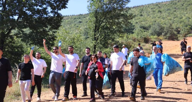 Kayışdağı Ormanı’nda Atık Topladılar