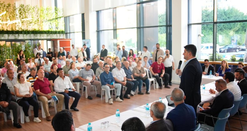 Başkan Adıgüzel, Mahalle Toplantıları Devam Ediyor